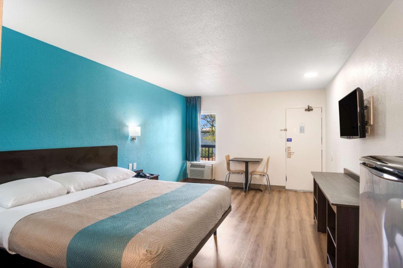 Motel 6-Lexington, Ky - Airport מראה חיצוני תמונה